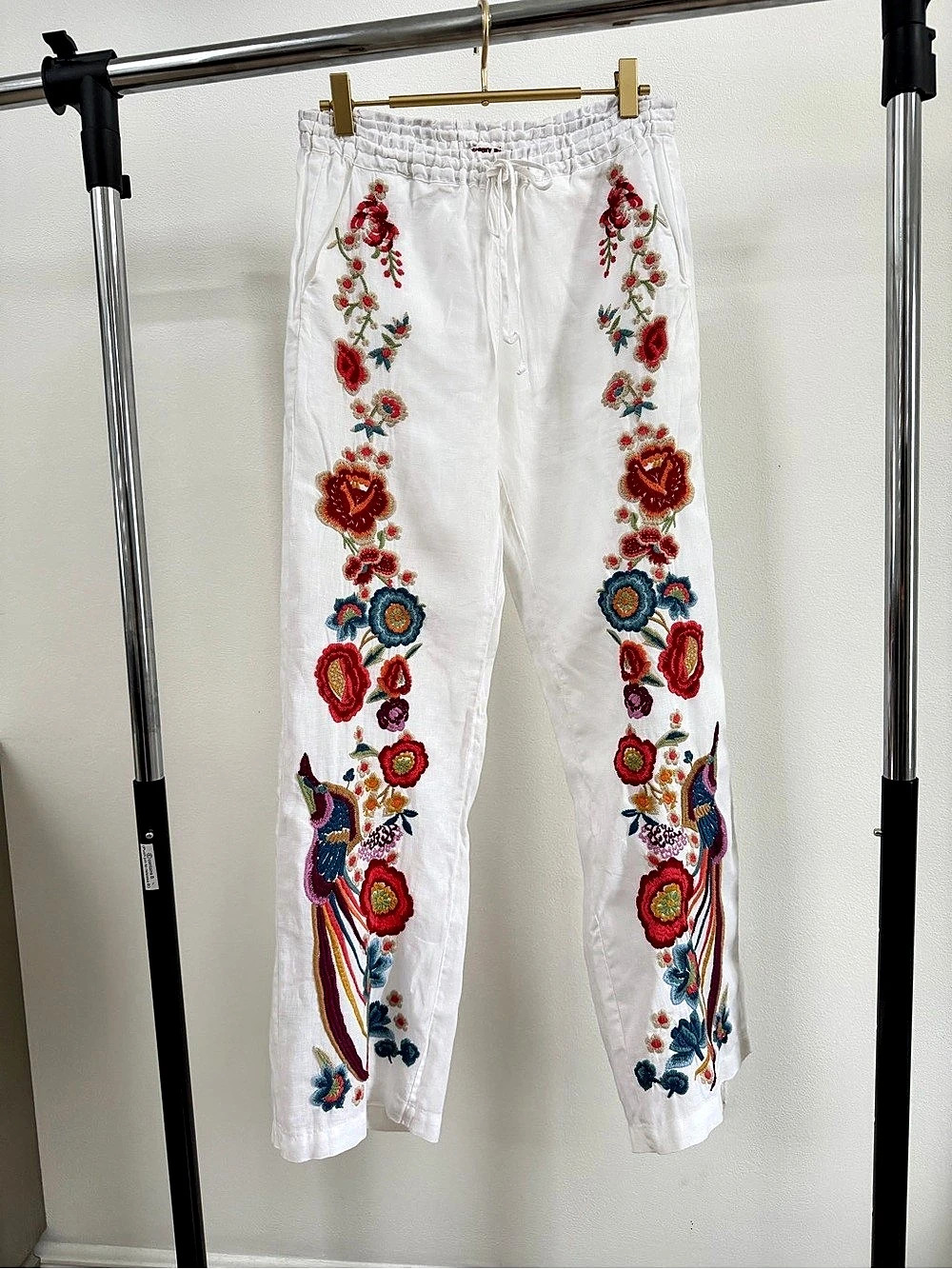 Johnny Was Embroidered Linen Pants in White Size Small ,New,never used,no tag